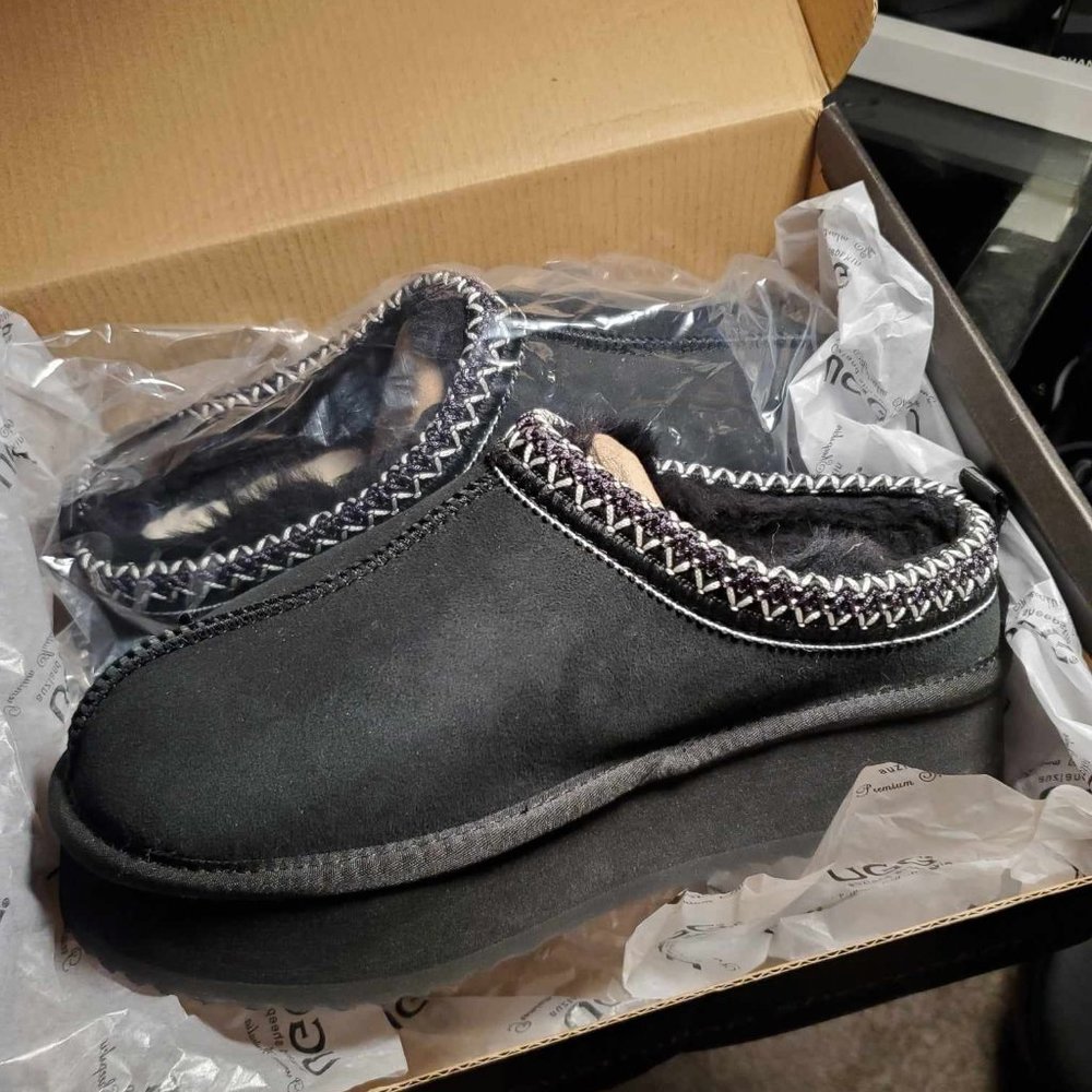 Women's Shoes UGG TASMAN Suede Slippers Black NEW